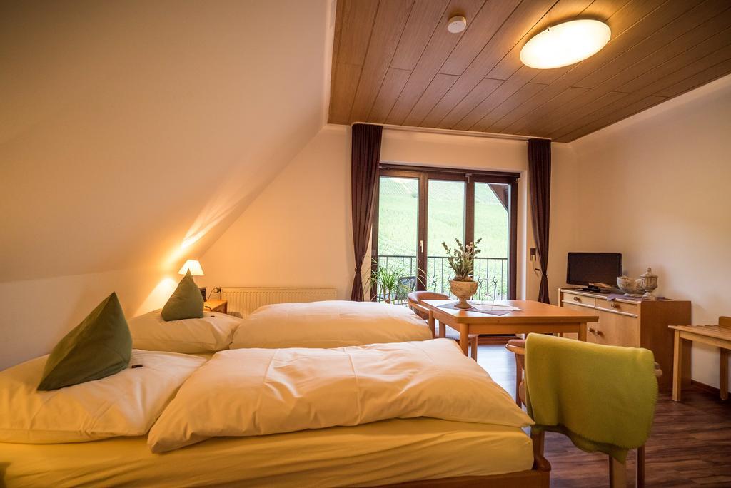 Weingut Peifer Apartment Traben-Trarbach Room photo